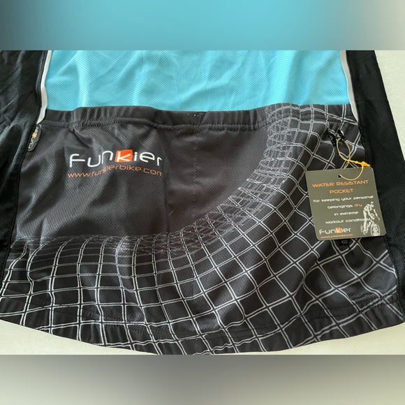 Womens biking top with rear pockets NWT - Picture 7 of 7